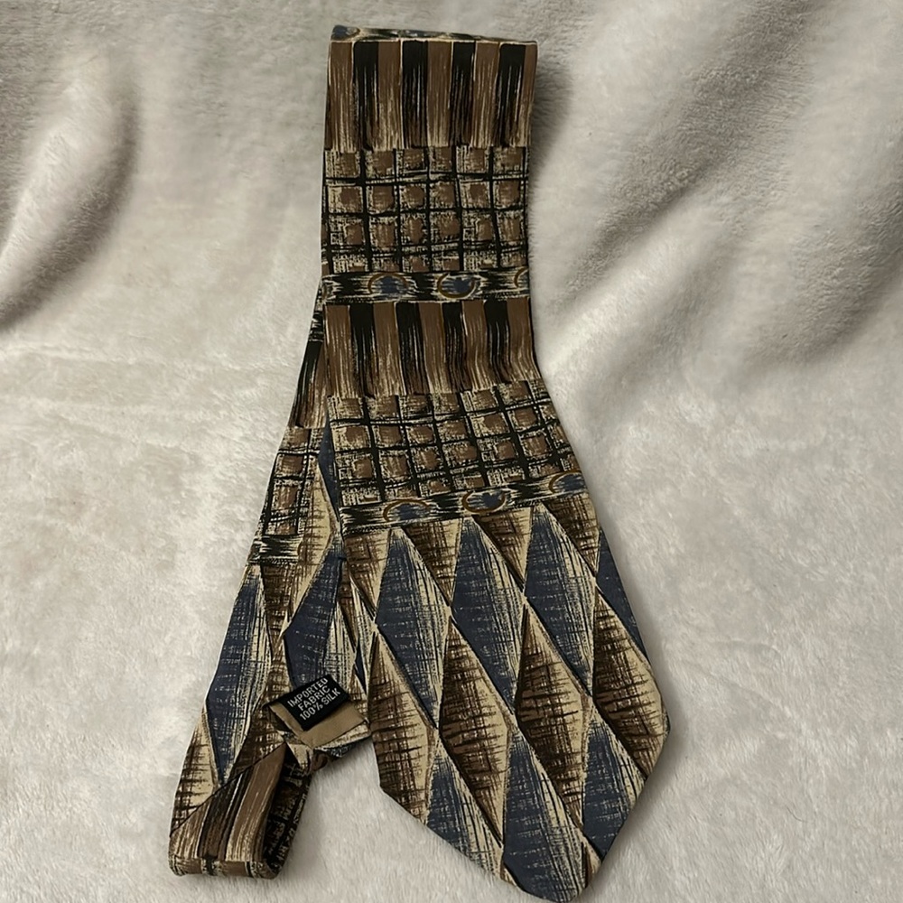 Vintage silk tie